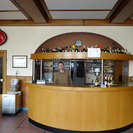 Otel De La Frontiere