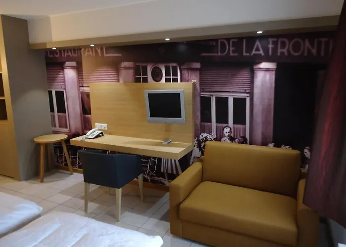 Hotel De La Frontiere 3*